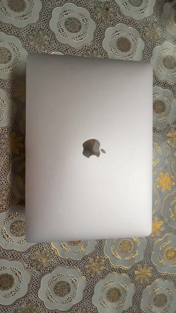 Macbook Pro 2020 i5 16GB/512+ magic mouse+keyBoard. Mua bán Laptop tại Thành phố Mỹ Tho Tiền Giang được đăng bởi 3 Ljem hình 1