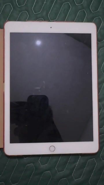 ipad gen 5 32gb màu bạc. Mua bán Máy tính bảng tại Huyện Lai Vung Đồng Tháp được đăng bởi Đỗ Phước Tấn hình 1
