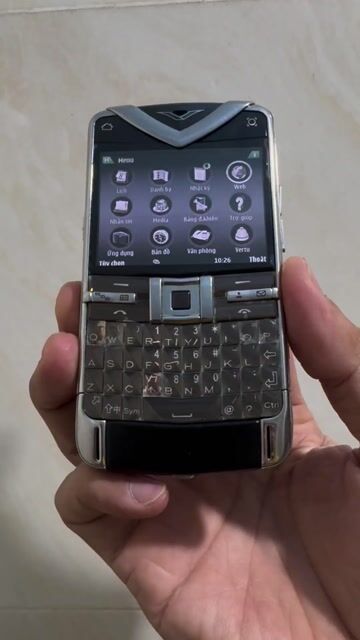 Vertu Quest Đen, Bạc Da Kim loại. Mua bán Điện thoại tại Quận 8 Tp Hồ Chí Minh được đăng bởi Thanh Đỗ hình 1
