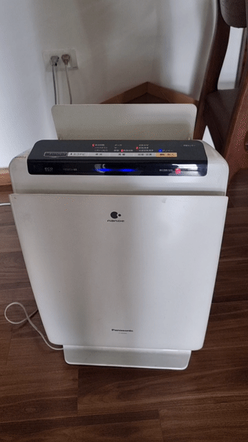 Máy lọc không khí Panasonic Trắng. Mua bán Nội thất, đồ gia dụng khác tại Quận Hoàng Mai Hà Nội được đăng bởi Lê Chí Thanh hình 1