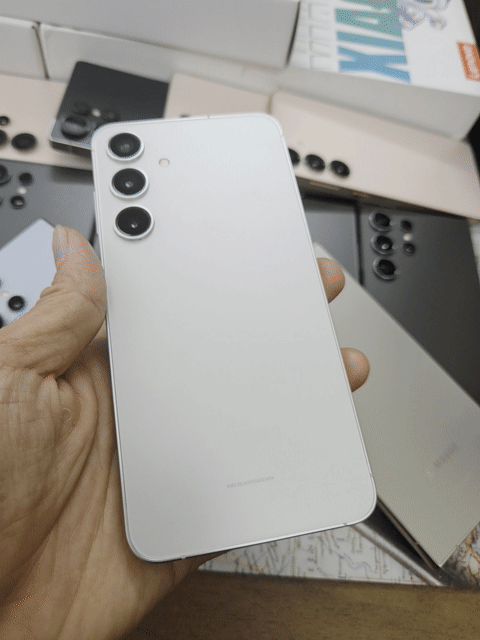 Samsung S24 Plus Trắng Titan Likenew 99,99. Mua bán Điện thoại tại Quận Hải Châu Đà Nẵng được đăng bởi MiPhone hình 1