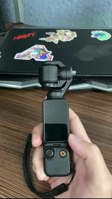 DJI Pocket 3 Creator Combo còn BH 12/26. Mua bán Máy ảnh, Máy quay tại Quận Tân Phú Tp Hồ Chí Minh được đăng bởi Hồ Quốc Lâm hình 1