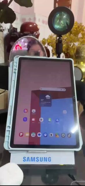 Máy tính bảng Samsung Như mới. Mua bán Máy tính bảng tại Huyện Cái Bè Tiền Giang được đăng bởi Hoa Nguyen hình 1