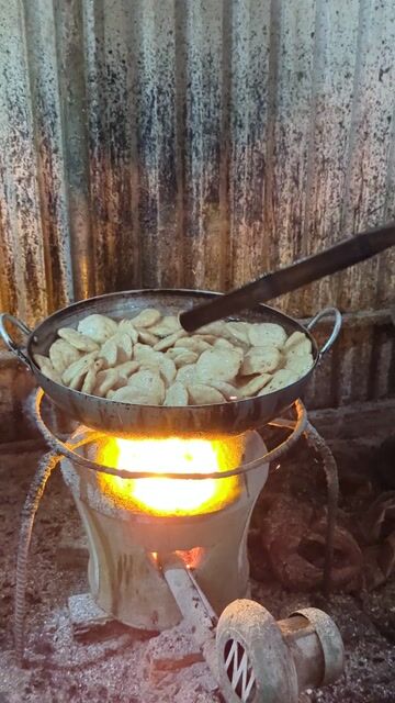 CHẢ CÁ MỚI RA LÒ - VÀNG GIÒN DAI NGON" 🐟🔥. Mua bán Đồ ăn, thực phẩm và các loại khác tại Quận Hải Châu Đà Nẵng được đăng bởi Nam Khoa hình 1
