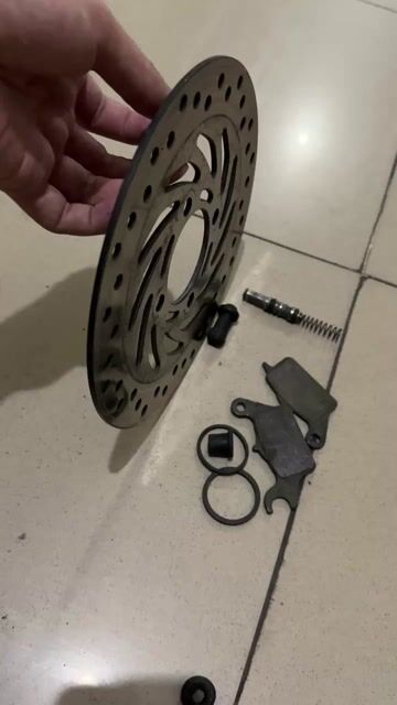 Phanh đĩa Honda Air Blade 2019 zin theo xe. Mua bán Phụ tùng xe tại Quận 4 Tp Hồ Chí Minh được đăng bởi Anh Tien hình 1