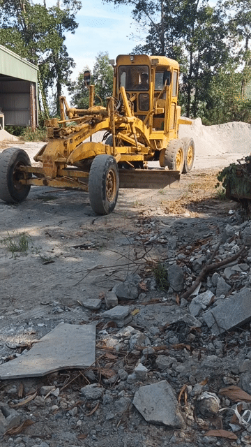 Xe san ủi Mitsubishi MG3H Vàng. Mua bán Phương tiện khác tại Quận Thanh Khê Đà Nẵng được đăng bởi Tên chưa cung cấp hình 1
