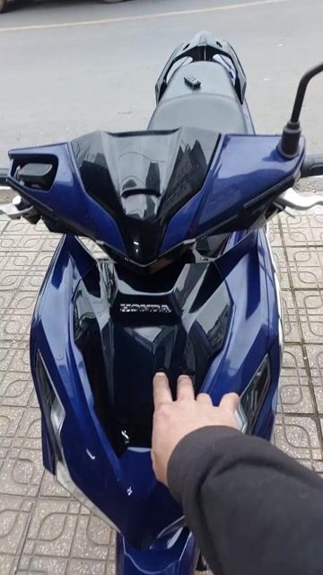 Honda Air Blade 125 2022 Xanh 24000 km. Mua bán Xe máy tại Thành phố Đà Lạt Lâm Đồng được đăng bởi tran hoa nam hình 1