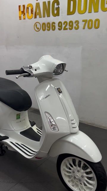 Piaggio Vespa Sprint 125 2023 Trắng. Mua bán Xe máy tại Quận Phú Nhuận Tp Hồ Chí Minh được đăng bởi Cửa hàng xe máy Hoàng Dũng hình 1