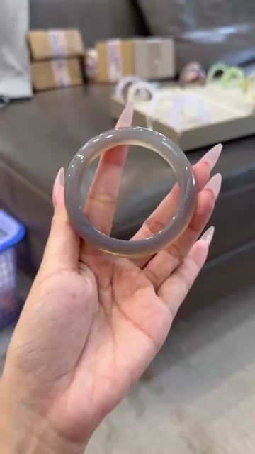 Vòng tay Mã não Tím khói Nữ. Mua bán Phụ kiện thời trang khác tại Quận Ngũ Hành Sơn Đà Nẵng được đăng bởi Uyển Nhi hình 1