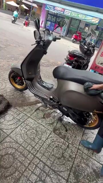 Piaggio Vespa Sprint Xám 12.000 km. Mua bán Xe máy tại Huyện Hóc Môn Tp Hồ Chí Minh được đăng bởi Hồng Phan hình 1