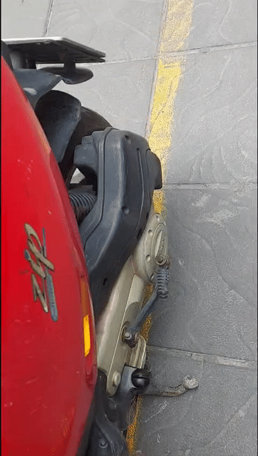 Piaggio Zip màu Đỏ. Mua bán Xe máy tại Quận Hoàng Mai Hà Nội được đăng bởi Nguyễn Thu Thảo hình 1