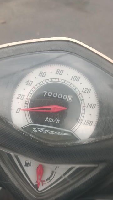 Xe máy màu Vàng đồng đã sử dụng. Mua bán Xe máy tại Quận Gò Vấp Tp Hồ Chí Minh được đăng bởi Khung Thang hình 1