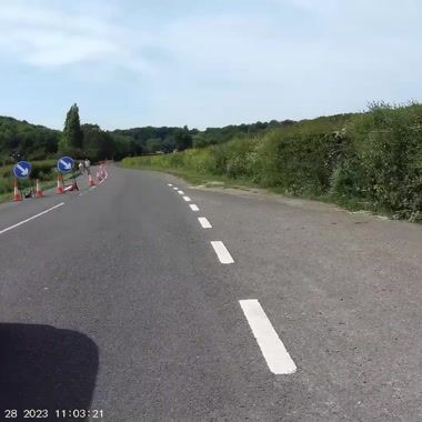 WU09VZL very near miss clevedon Shared on UpRide: Abused for being in the primary position