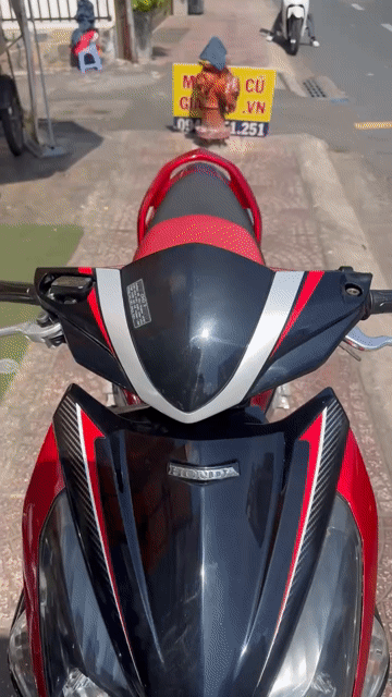 Honda Air Blade 110cc 2012. Mua bán Xe máy tại Quận Phú Nhuận Tp Hồ Chí Minh được đăng bởi MrS Linh Xe39 hình 1
