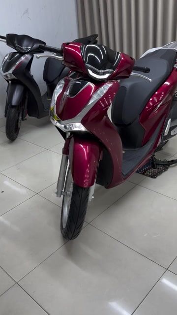 Honda SH 125i 2025 Đỏ 1000 km. Mua bán Xe máy tại Quận Thanh Khê Đà Nẵng được đăng bởi THẾ MẪN CHUYÊN XE LƯỚT CÓ BÁN TRẢ GÓP  hình 1