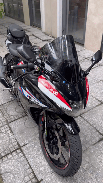 Suzuki GSX R150 2018 odo 16k chính chủ biển 75. Mua bán Xe máy tại Huyện Bình Chánh Tp Hồ Chí Minh được đăng bởi Phong Vũ hình 1