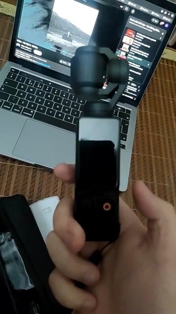 Máy quay hành động DJI Osmo Pocket 3Đen. Mua bán Máy ảnh, Máy quay tại Huyện Gia Lâm Hà Nội được đăng bởi Khoa Đăng hình 1