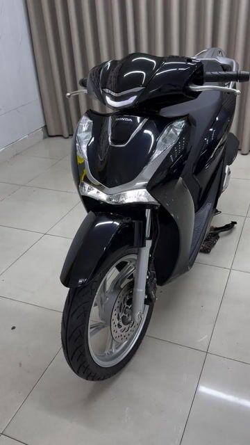 Honda SH 125 2024 Đen. Mua bán Xe máy tại Quận Thanh Khê Đà Nẵng được đăng bởi THẾ MẪN CHUYÊN XE LƯỚT CÓ BÁN TRẢ GÓP  hình 1