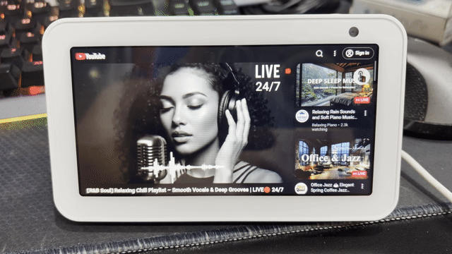 Màn hình thông minh Amazon Echo Show 5 Trắng. Mua bán Thiết bị đeo thông minh tại Quận 3 Tp Hồ Chí Minh được đăng bởi hai tran hình 1
