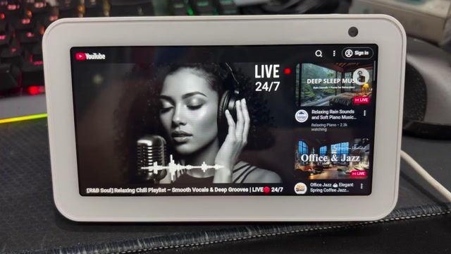 Màn hình thông minh Amazon Echo Show 5 Trắng. Mua bán Thiết bị đeo thông minh tại Quận 3 Tp Hồ Chí Minh được đăng bởi hai tran hình 1