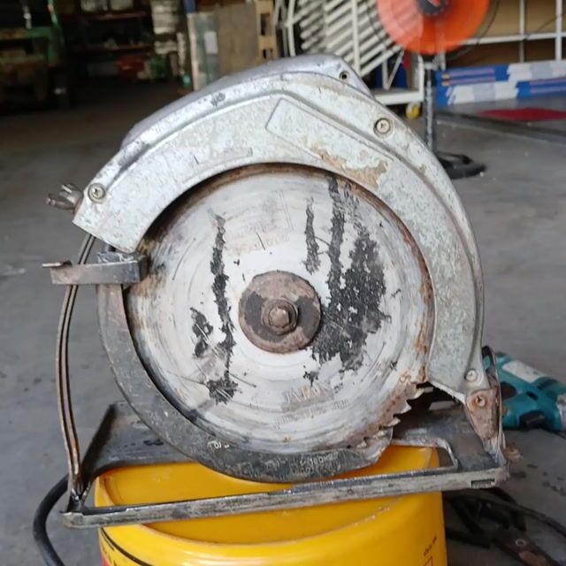 Cưa đĩa Hitachi 190mm sử dụng điện 110V. Mua bán Đồ chuyên dụng, Giống nuôi trồng tại Quận 7 Tp Hồ Chí Minh được đăng bởi Tien Nguyen van hình 1