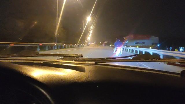 Gia đình cần bán xe. Mua bán Ô tô tại Huyện Hòa Vang Đà Nẵng được đăng bởi Anh Kiệt hình 1