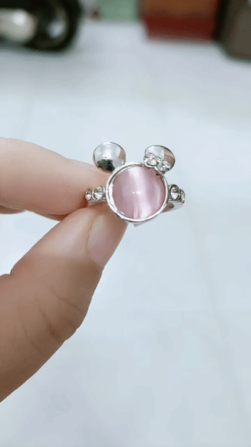 Nhẫn đá hồng mickey ni 7. Mua bán Phụ kiện thời trang khác tại Huyện Nhà Bè Tp Hồ Chí Minh được đăng bởi Tâm hình 1