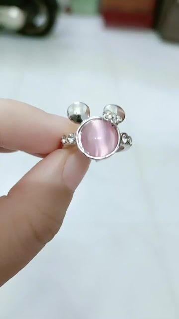 Nhẫn đá hồng mickey ni 7. Mua bán Phụ kiện thời trang khác tại Huyện Nhà Bè Tp Hồ Chí Minh được đăng bởi Tâm hình 1