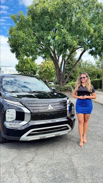 2024 Mitsubishi Outlander video thumbnail