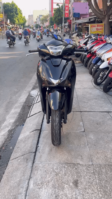 Honda SH 150 2018 Đen Đã qua sử dụng. Mua bán Xe máy tại Quận Tân Phú Tp Hồ Chí Minh được đăng bởi Tuanduy hình 1