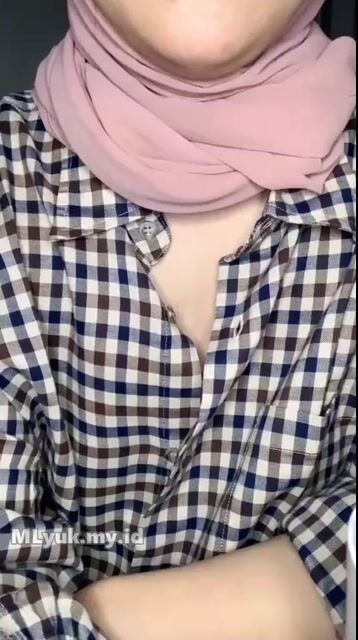 Ukhti Bokong Semok Colmek Nungging