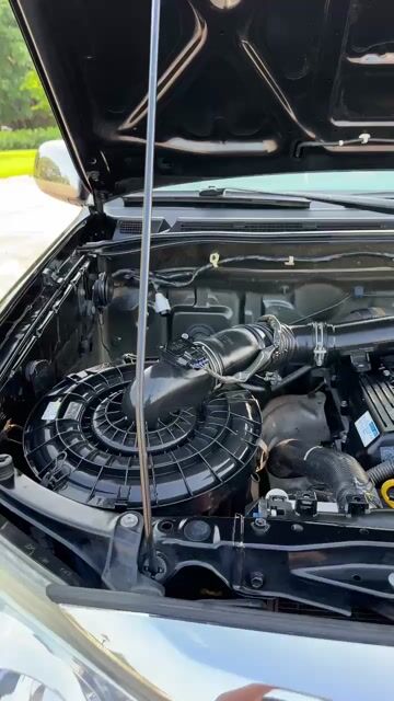 Toyota Fortuner 2010 4x4 Đen 86000km. Mua bán Ô tô tại Quận Cẩm Lệ Đà Nẵng được đăng bởi Nguyễn Duy hình 1