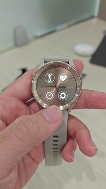 CẦN BÁN Garmin Vívomove Trend Be 99%. Mua bán Thiết bị đeo thông minh tại Thành phố Thủ Đức Tp Hồ Chí Minh được đăng bởi ĐẠT HOÀNG hình 1