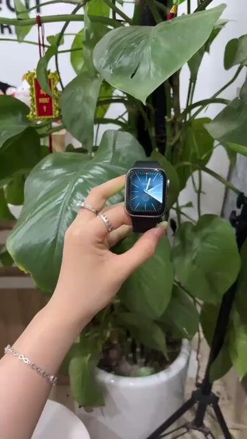 Apple Watch S5 Titan Bạc 44mm. Mua bán Thiết bị đeo thông minh tại Quận Thanh Xuân Hà Nội được đăng bởi Thu Trang hình 1