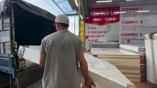 Nệm lò xo Nệm Đà Thành Trắng. Mua bán Giường, chăn ga gối nệm tại Thành phố Huế Thừa Thiên Huế được đăng bởi Minh Hạnh hình 1