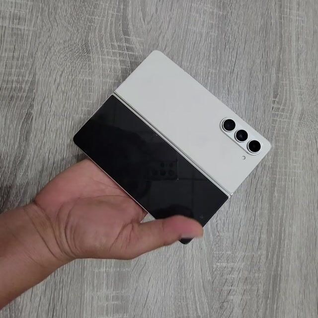 Về Em Z Fold 5 2sim 12/256gb keng zin áp đẹp 99%. Mua bán Điện thoại tại Quận Gò Vấp Tp Hồ Chí Minh được đăng bởi Dương Điện Thoại giá rẻ  hình 1