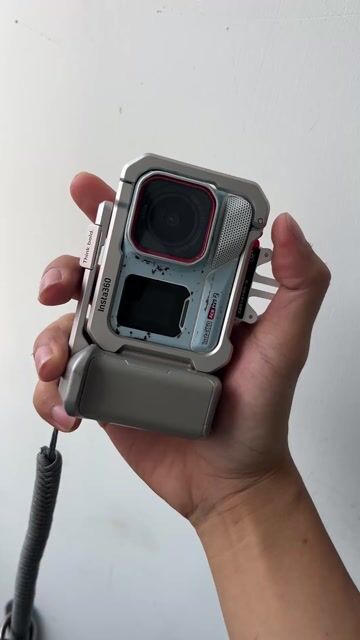 Camera Insta360 Ace Pro 2 Trắng. Mua bán Máy ảnh, Máy quay tại Quận Hải Châu Đà Nẵng được đăng bởi Nguyễn Quốc Đạt hình 1