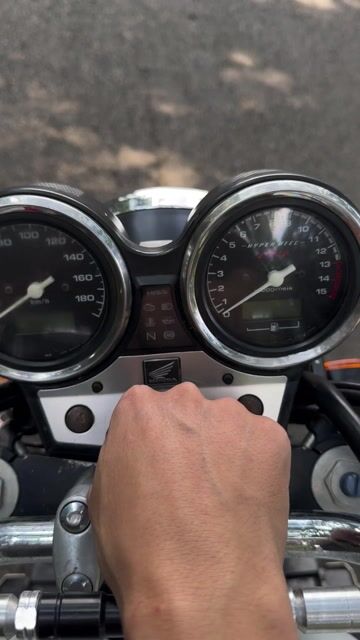 CB400 Revo Abs. Mua bán Xe máy tại Huyện Định Quán Đồng Nai được đăng bởi Thanh hình 1