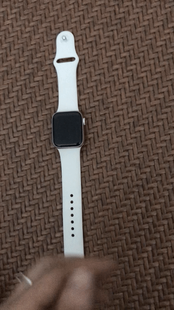 Apple Watch SE 2023 Trắng Cả nam và nữ. Mua bán Thiết bị đeo thông minh tại Huyện Hoài Đức Hà Nội được đăng bởi Hà Thị Thu Hiền hình 1