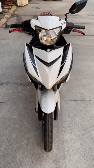 Yamaha Exciter 150 Trắng đỏ đen. Mua bán Xe máy tại Thị xã Bến Cát Bình Dương được đăng bởi Xe Máy Trả Góp Mạnh Tính hình 1