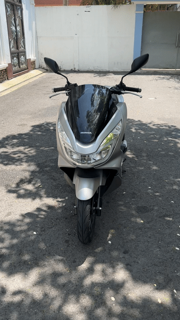 Honda PCX 125 2017 Bạc 16985 km. Mua bán Xe máy tại Quận Tân Phú Tp Hồ Chí Minh được đăng bởi Mr Bảy hình 1