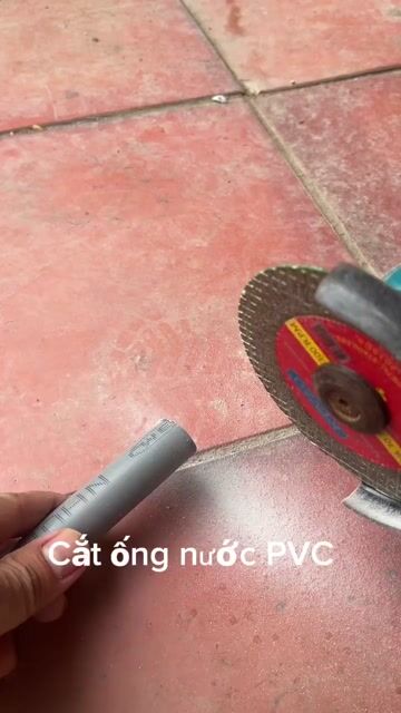Máy mài pin mini Makita 9500D 7.2V 100mm. Mua bán Đồ chuyên dụng, Giống nuôi trồng tại Huyện Tam Bình Vĩnh Long được đăng bởi Hàng Nhật đẹp hình 1
