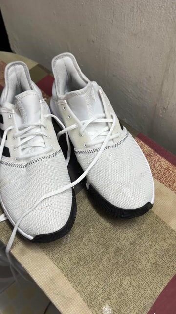 Giày Adidas Gamecourt size 42. Mua bán Giày dép tại Quận Bình Thuỷ Cần Thơ được đăng bởi Thầy Tiến 2hand hình 1