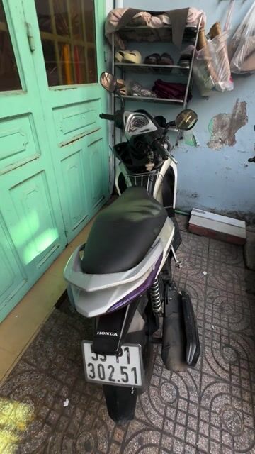 Honda Air Blade. Mua bán Xe máy tại Quận Bình Tân Tp Hồ Chí Minh được đăng bởi Vy Vy hình 1