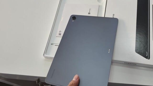 Galaxy Tab S11 5G mới đập hộp có ship.. Mua bán Máy tính bảng tại Quận 12 Tp Hồ Chí Minh được đăng bởi a Liêm hình 1
