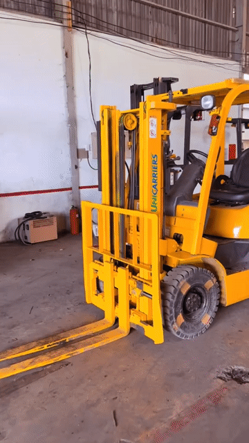 Xe nâng UniCarriers 1.5 tấn Nhật Bản Vàng. Mua bán Phương tiện khác tại Thành phố Dĩ An Bình Dương được đăng bởi Đức DHQ Việt Nam hình 1