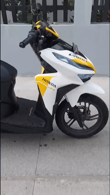 Honda Vario 150cc 2020 Trắng vàng. Mua bán Xe máy tại Quận 7 Tp Hồ Chí Minh được đăng bởi Xe Máy Bảo Trường hình 1