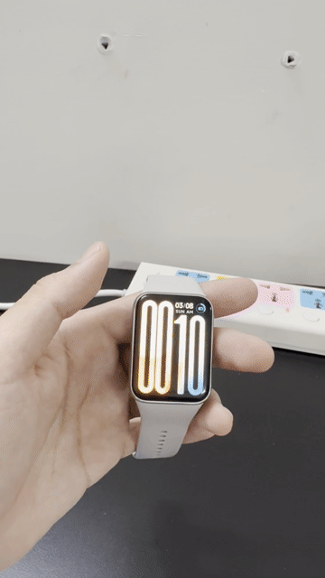 Xiaomi Mi Band 9 Pro Bạc. Mua bán Thiết bị đeo thông minh tại Quận 8 Tp Hồ Chí Minh được đăng bởi Hien Vuong hình 1
