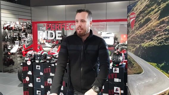 Commercial en concession moto