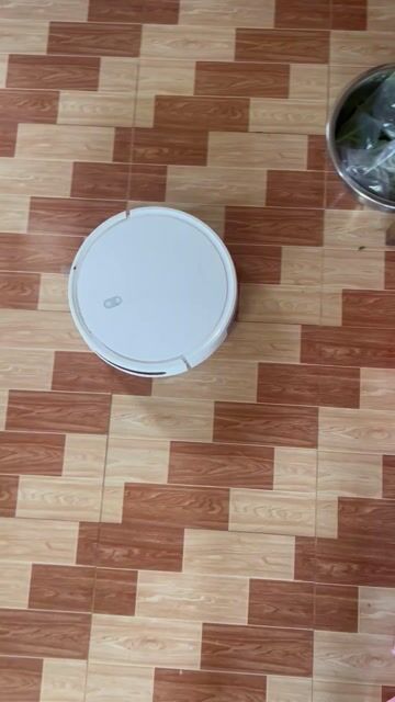 Robot hút bụi Xiaomi Vacuum E10. Mua bán Thiết bị vệ sinh, nhà tắm tại Thành phố Bảo Lộc Lâm Đồng được đăng bởi Kim Dung hình 1